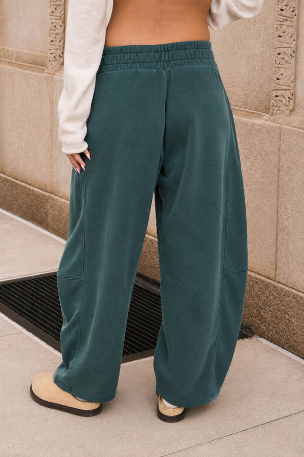 The Off the Clock Barrel Pants - Hunter Green