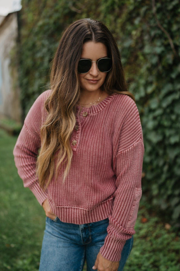 EVERYDAY WONDERS HENLEY CHUNKY KNIT SWEATER