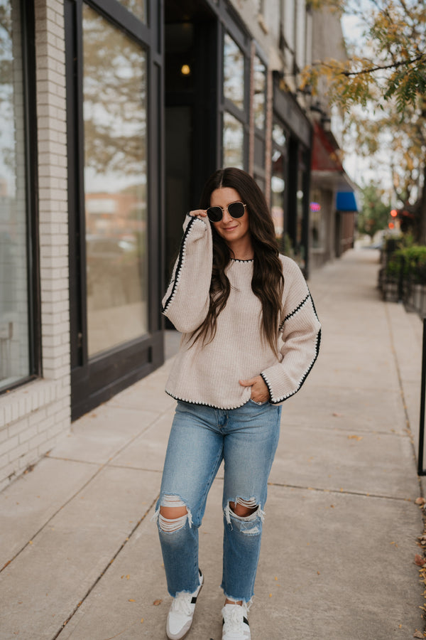 CONTRAST STITCH LONG SLEEVE KNIT SWEATER