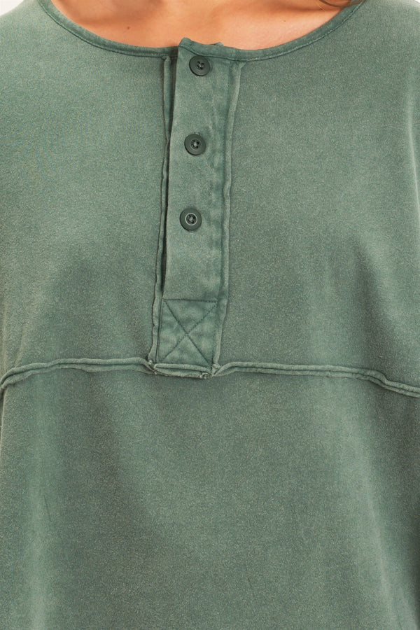 The Free Flow Henley - Green