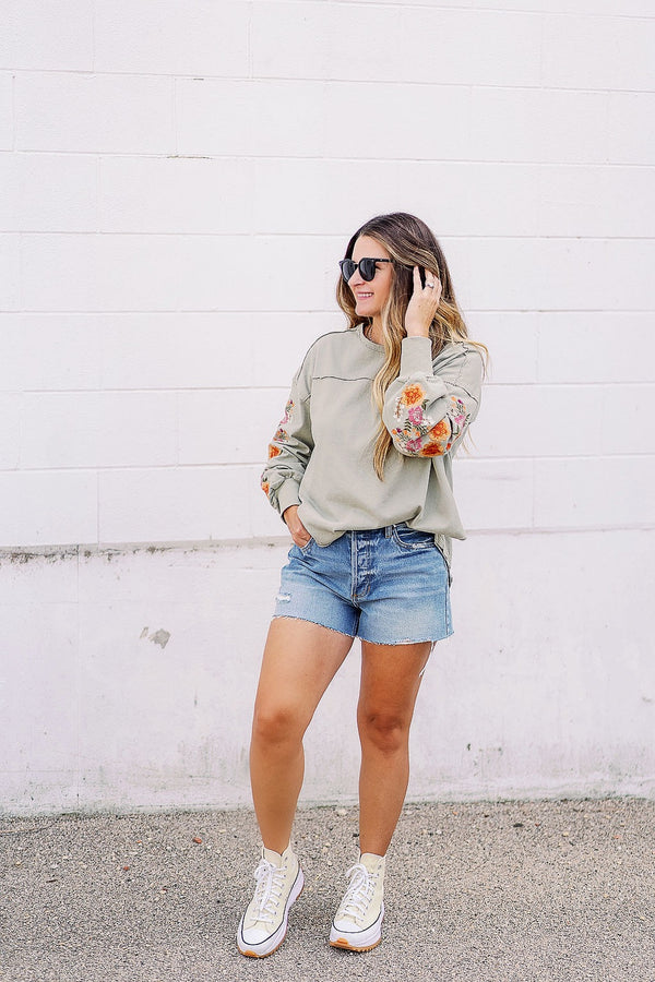 ALL THAT YOU NEED EMBROIDERED PULLOVER