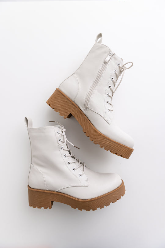MAZZY DIRTY LAUNDRY BOOTS
